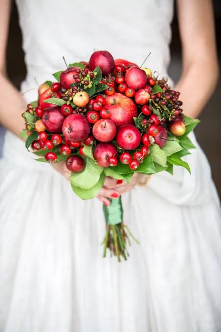 فوائد الفاكهة ومدى تأثيرها على بشرة العروس! 